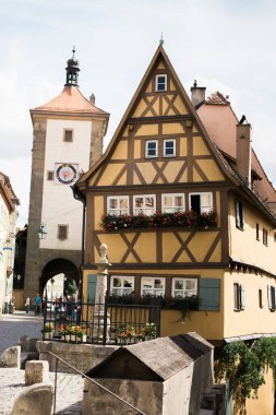 Rothenburg 'un Ortaçağ Mimarisi ve Güzelliğine Hayranlık