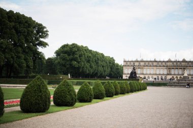 Herrenchiemsee Bahçeleri: Bir Yaz Cenneti