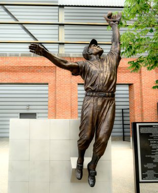 Statue of Willie Mays at Region's Field clipart