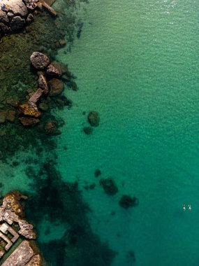 Monopoli 'nin Kristal Berrak Suları, Puglia, İtalya