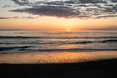 Pasifik Okyanusunda Kaliforniya Günbatımı