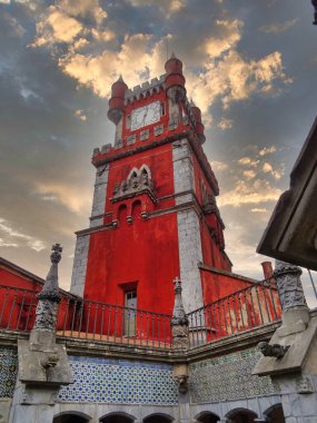 Sintra, Portekiz yakınlarındaki Pena Ulusal Sarayı.