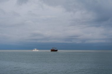 Gün batımında güzel parçalar