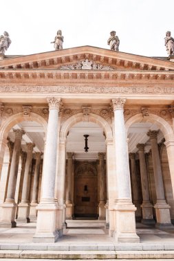 Karlovy Çech Cumhuriyeti 'ndeki Mill sütunları