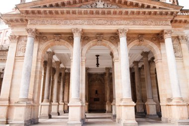 Karlovy Çech Cumhuriyeti 'ndeki Mill sütunları