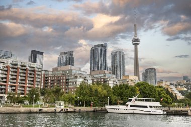 Toronto Ontario Kanada marina manzarasından ufuk çizgisi