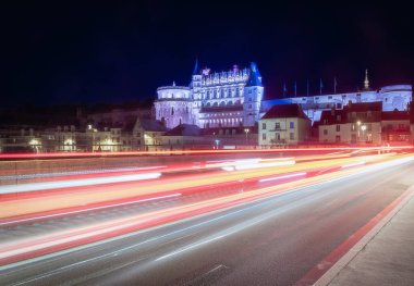 Kraliyet Amboise Kalesi Gece Manzarası