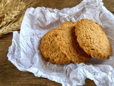 round cookies with wheat ears clipart