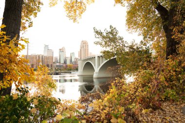 Minneapolis 'te Sonbahar Çerçevesi