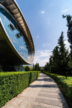 Eski Tiflis 'in modern mimarisi