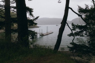 Rosario Limanı Bulutlu bir günde Aldatma Noktası yakınlarında