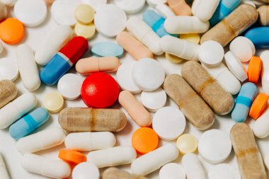 Tıbbi haplar, haplar ve kapsüller düzleştirilmiş.