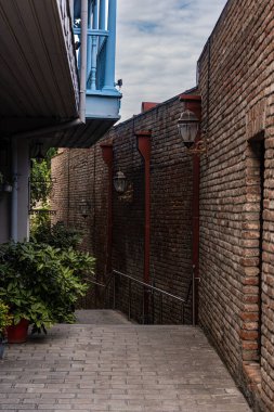 Eski Tiflis 'in güzel dar sokakları