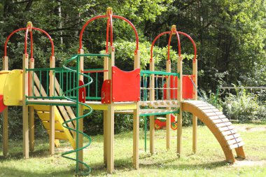 Çocuklar için oyun alanı. Çalmak için bir yapı.