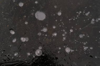 Buzda hava kabarcıkları