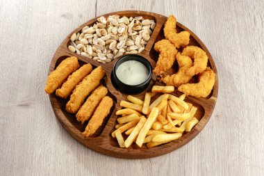 Tahtada bira için atıştırmalıklar