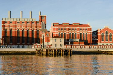 Lizbon 'daki Tarihi Kırmızı Tuğla Tejo Enerji İstasyonu