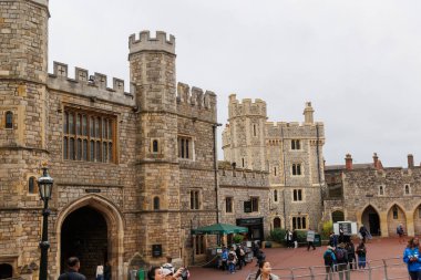 Windsor Kalesi 'nin avlu görüntüsü