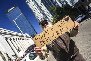 Birmingham, Alabama 'da yönetim karşıtı bir gösteri.