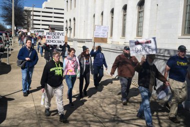 Birmingham, Alabama 'da yönetim karşıtı bir gösteri.