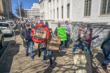 Birmingham, Alabama 'da yönetim karşıtı bir gösteri.