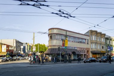 San Francisco caddesindeki tramvay kabloları