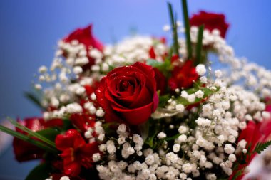 Güzel bir buket kırmızı gül