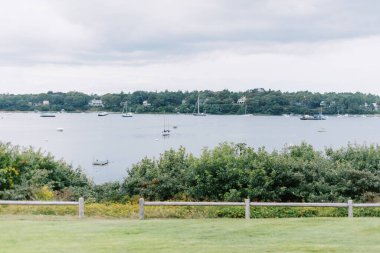 Cape Cod Limanı 'ndaki yatay tekne manzarası