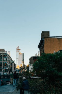 New York şehir merkezindeki High Line Park 'ın ufuk çizgisi manzarası