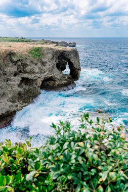 Cape Manzamo Okyanus Dalgaları