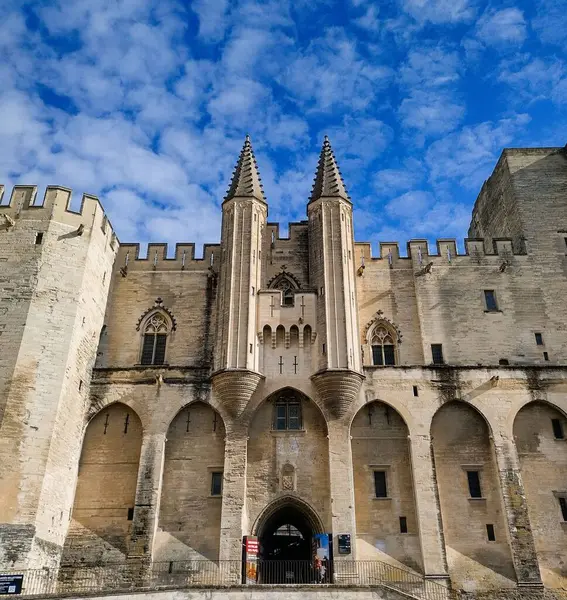 Place du Palais des Papes