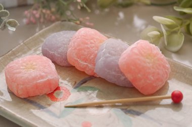Yumuşak Pastel Renkli Hassas Kar Teni Ay çörekleri