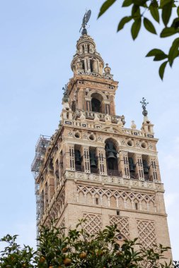 İspanya, Sevilla 'daki katedral kulesi.