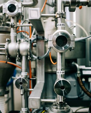 İsveç 'te bir bira fabrikasının bira borularını kapatın.