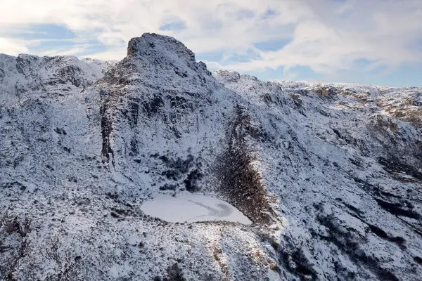 Serra dağına inanılmaz kar yağdı.