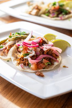 Carne asada tacos 'un detaylarını kapat.