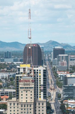 Phoenix şehir merkezindeki Central Avenue manzarası yukarıdan