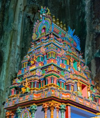 Batu Mağaraları ve Murugan heykeli. Gombak, Selangor Malezya