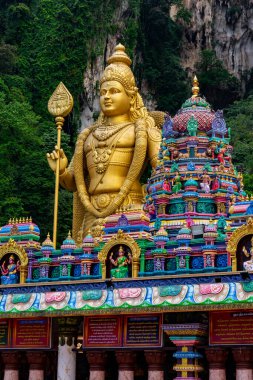 Batu Mağaraları ve Murugan heykeli. Gombak, Selangor Malezya