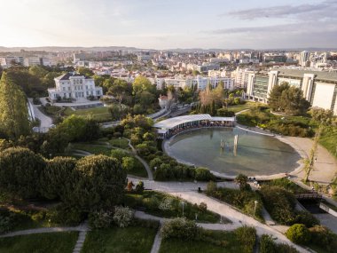 Lizbon şehir merkezindeki yeşil parka güzel bir hava manzarası