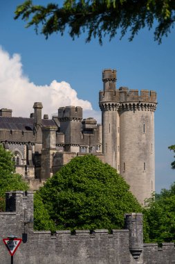 Arundel, İngiltere 'deki ortaçağ tarihi şatosunun güzel manzarası.