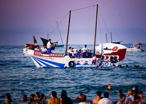 Mağripliler Villajoyosa 'ya iniyor..
