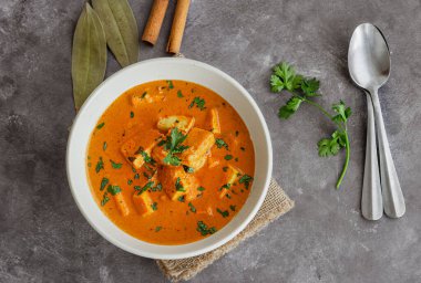 Paneer Butter Masala, Enfes Hint Sebze Tabağı