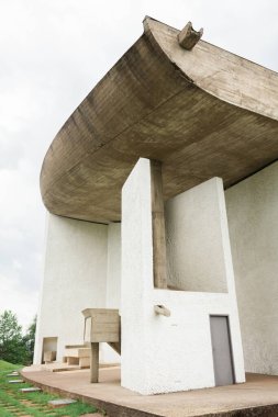 Modernist beton şapel, Notre-Dame du Haut, Ronchamp