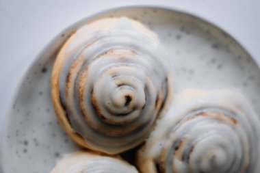 Parlak arkaplanda biraz tarçın