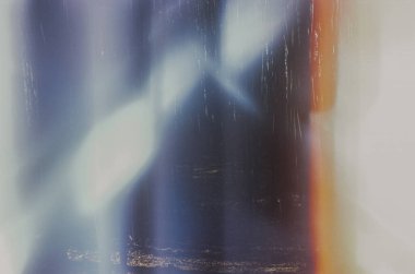 Renk ve Şeklin Soyut Katmanları