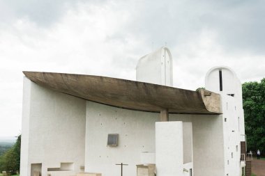 Notre-Dame du Haut kilisesi, Ronchamp