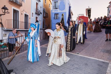 Bedeviler Villajoyosa 'da geçit töreninde.