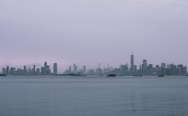 New York şehrinin tüm silüeti panoramik