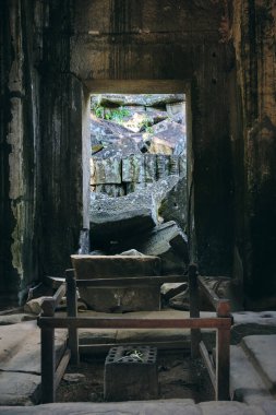 İç mekan, Siem Reap, Kamboçya 'da Angkor Wat' ta bir tapınağı vurdu.